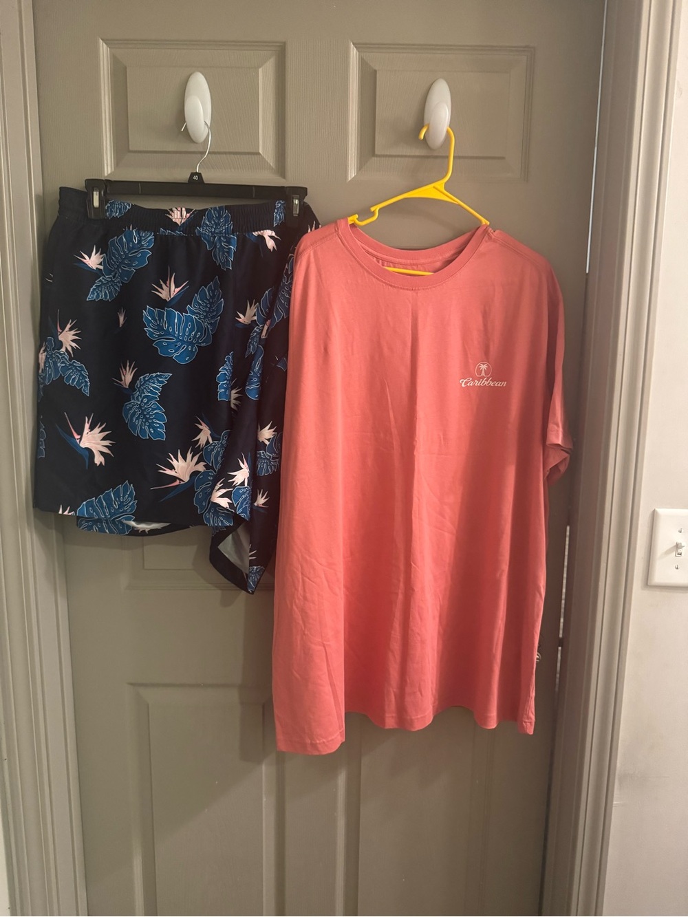 New❗️Big Men❗️Caribbean coral color tee with Navy and coral swim trunks outfit